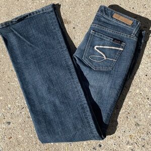 Seven7 Blue jeans Women’s size 6